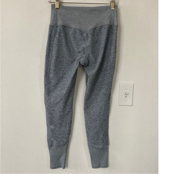 ALO Yoga Alosoft Set Bra and Leggings - Picture 11 of 14